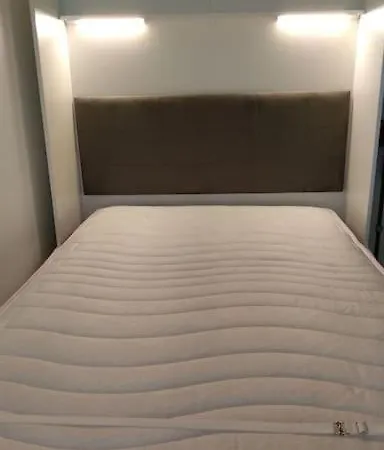 Studette Cosy Bien Situee Quartier Pouchet 17eme Appartement *